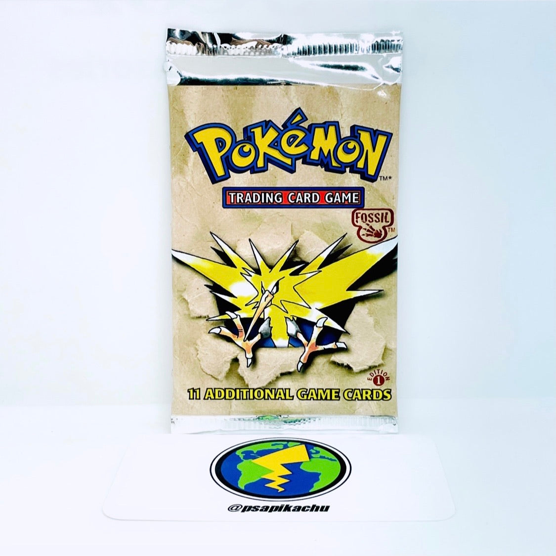 Pokemon 1st Edition Fossil Booster Pack (Weighed Light) - Zapdos Artwork